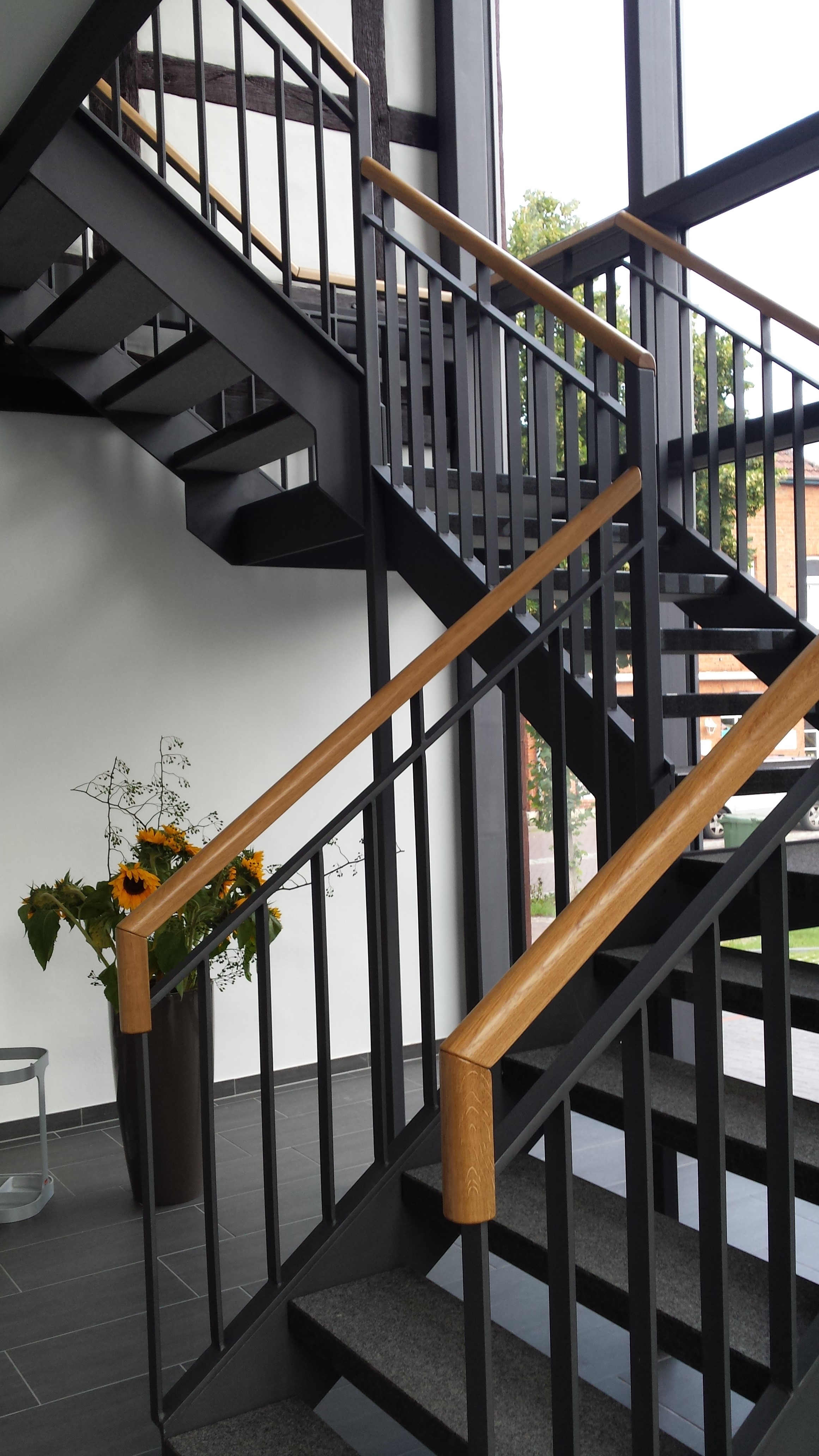 Treppenhaus gem Büro 3