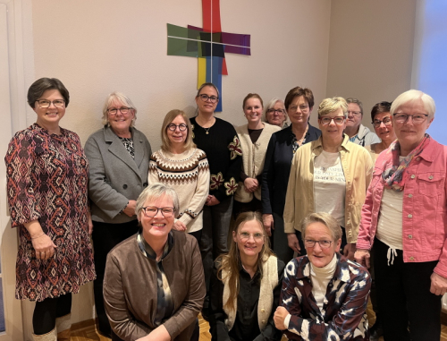 Vorstand und Mitarbeiterinnen